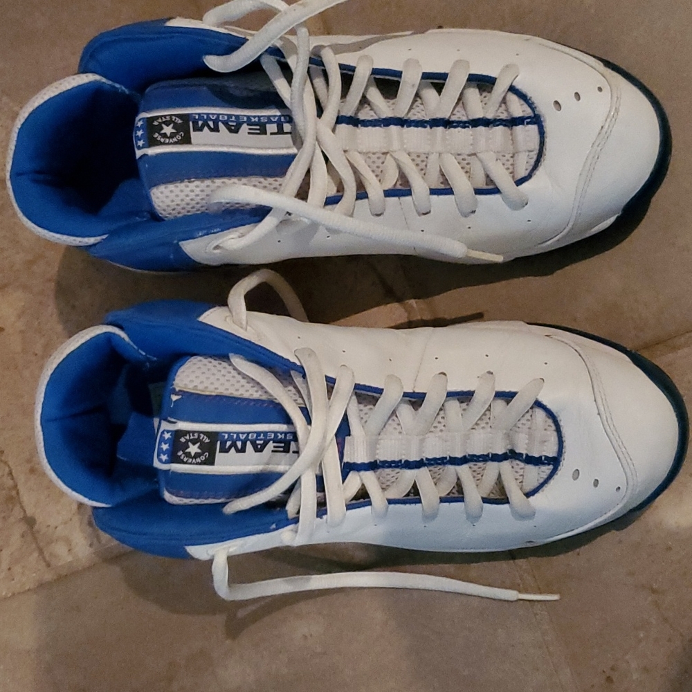 Converse  sneakers